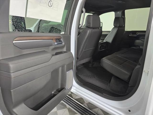 2026 Chevrolet Silverado 2500HD Crew Cab, Standard Bed, High Country, 4WD