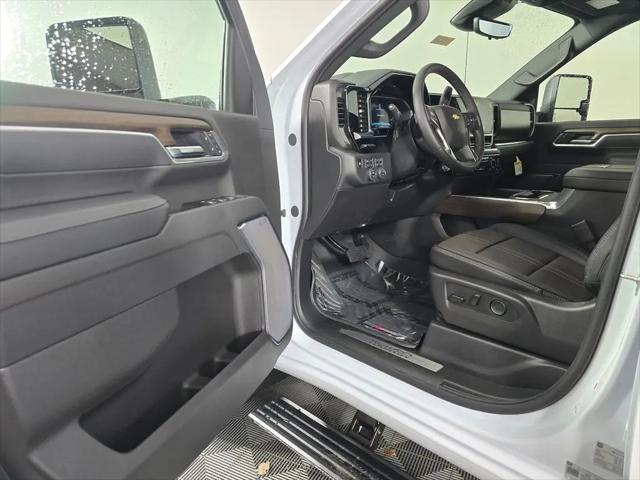 2026 Chevrolet Silverado 2500HD Crew Cab, Standard Bed, High Country, 4WD
