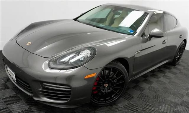 2014 Porsche Panamera GTS