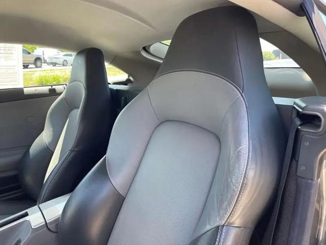 2004 Chrysler Crossfire Base