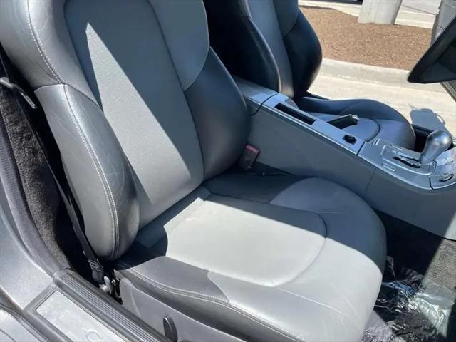2004 Chrysler Crossfire Base
