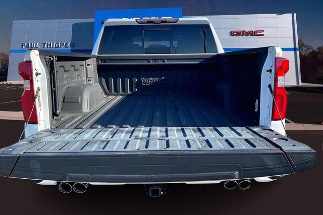2023 Chevrolet Silverado 1500 4WD Crew Cab Short Bed High Country
