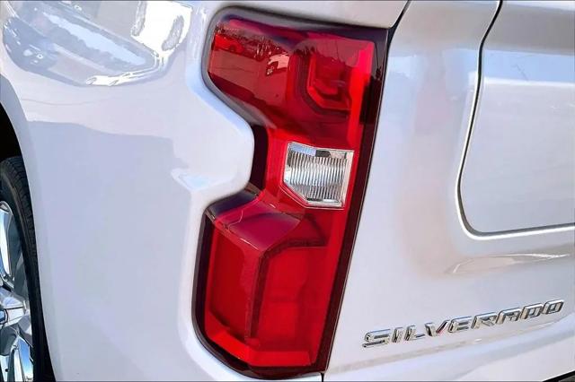 2023 Chevrolet Silverado 1500 4WD Crew Cab Short Bed High Country