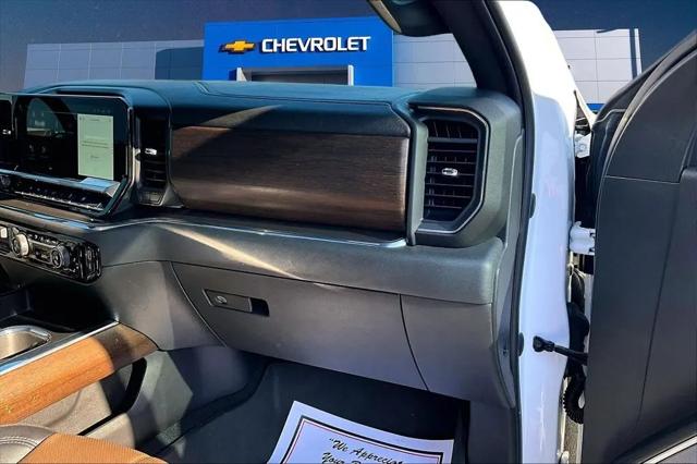 2023 Chevrolet Silverado 1500 4WD Crew Cab Short Bed High Country