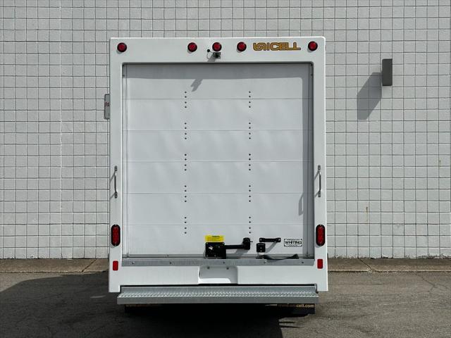 2027 Ford E-Series Cutaway Base