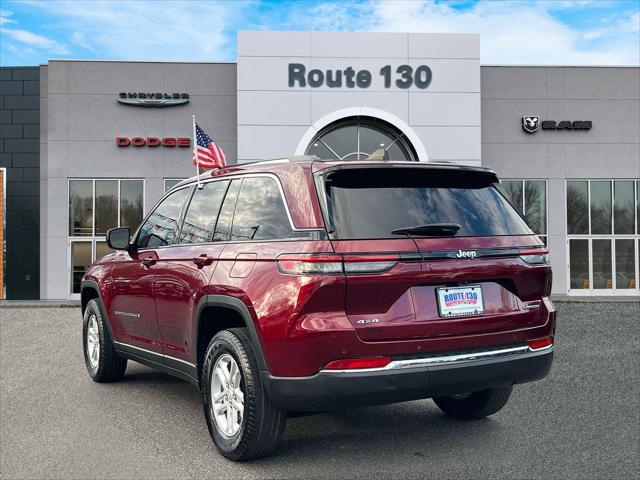 2023 Jeep Grand Cherokee Laredo 4x4