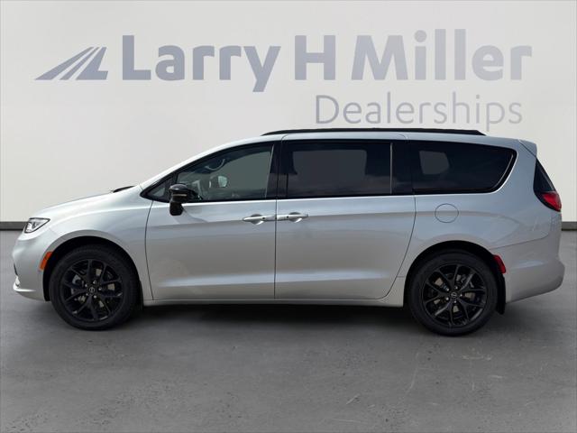 2026 Chrysler Pacifica PACIFICA LIMITED AWD