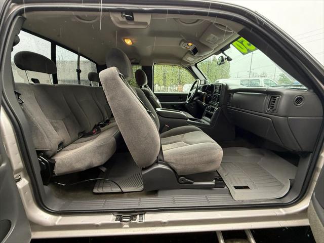 2005 Chevrolet Silverado 3500 LS