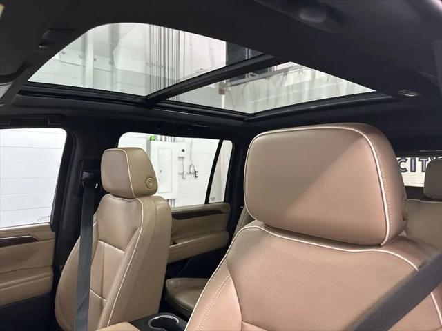 2021 Chevrolet Suburban 4WD Premier
