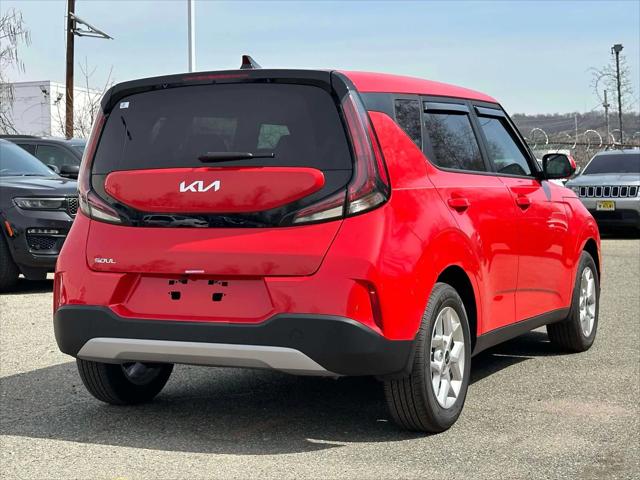 2024 Kia Soul LX