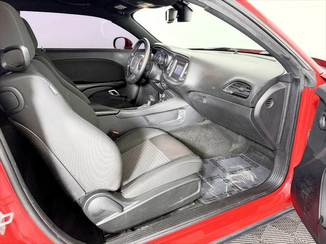 2015 Dodge Challenger SXT