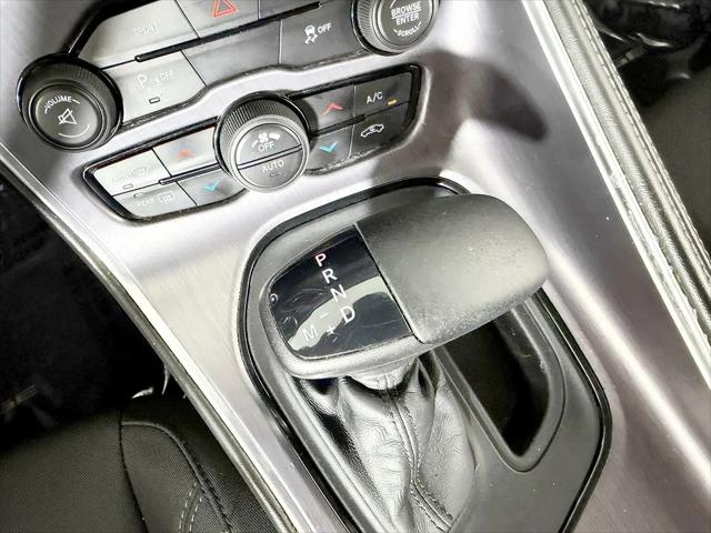 2015 Dodge Challenger SXT