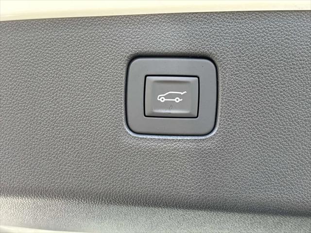 2026 Buick NV Sport Touring FWD