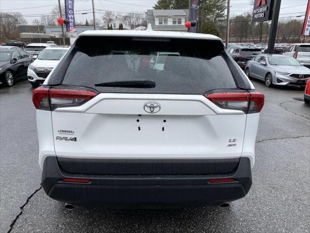2024 Toyota RAV4 LE