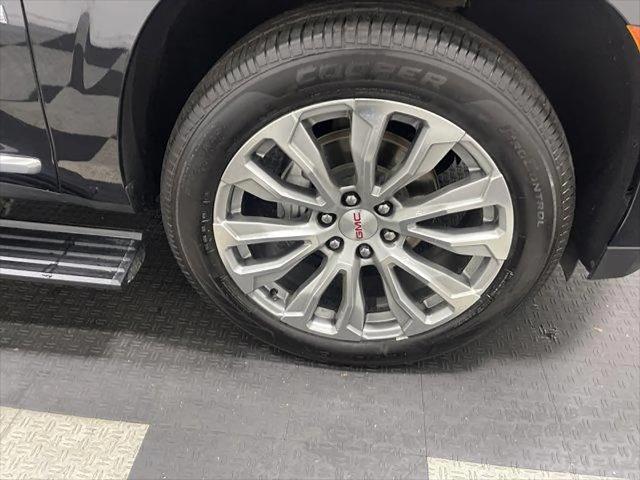 2022 GMC Yukon 4WD Denali