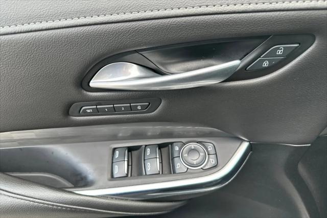 2025 Cadillac XT4 AWD Premium Luxury
