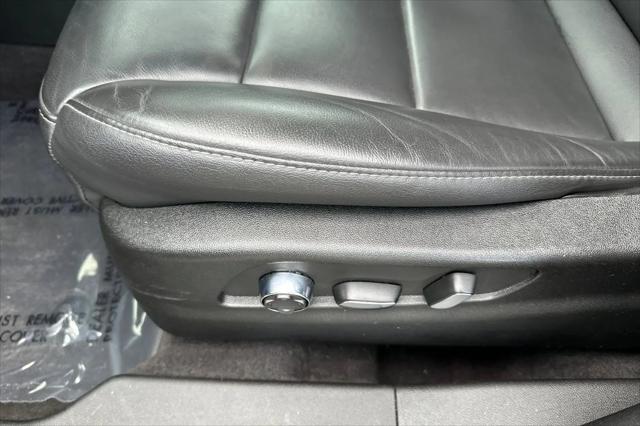 2025 Cadillac XT4 AWD Premium Luxury