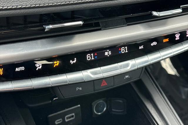2025 Cadillac XT4 AWD Premium Luxury