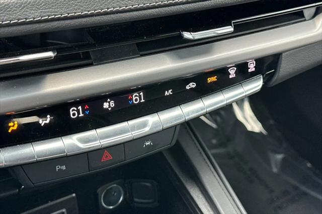 2025 Cadillac XT4 AWD Premium Luxury
