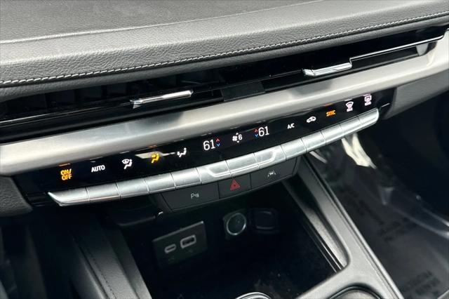 2025 Cadillac XT4 AWD Premium Luxury