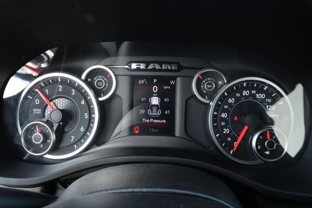 2026 Ram 1500 Tradesman Quad Cab 4x4 64 Box