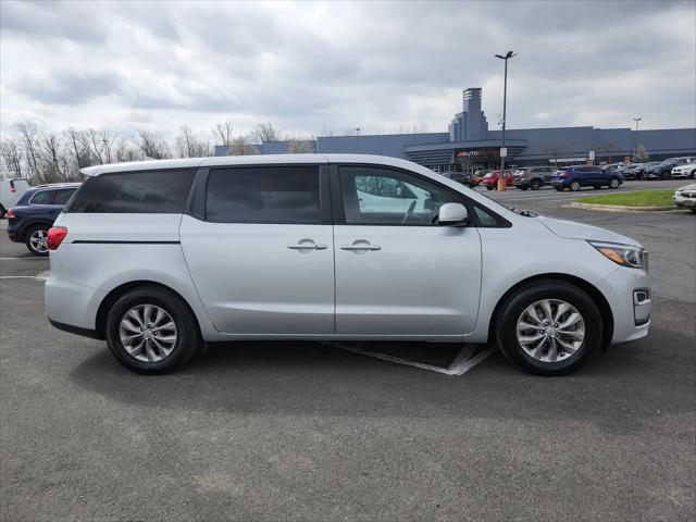 2021 Kia Sedona LX