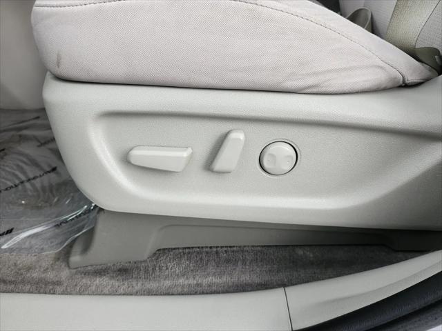 2021 Kia Sedona LX