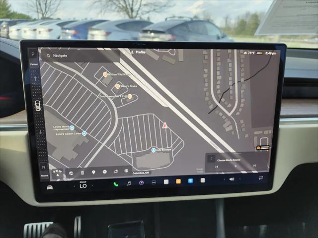 2023 Tesla Model X Standard Range