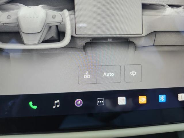 2023 Tesla Model X Standard Range