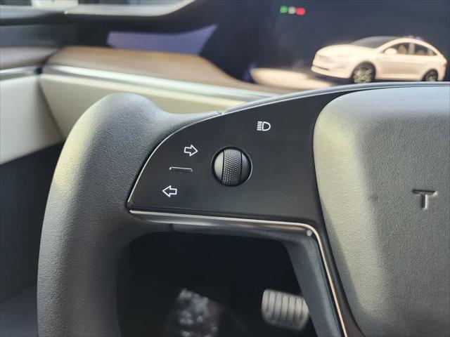2023 Tesla Model X Standard Range