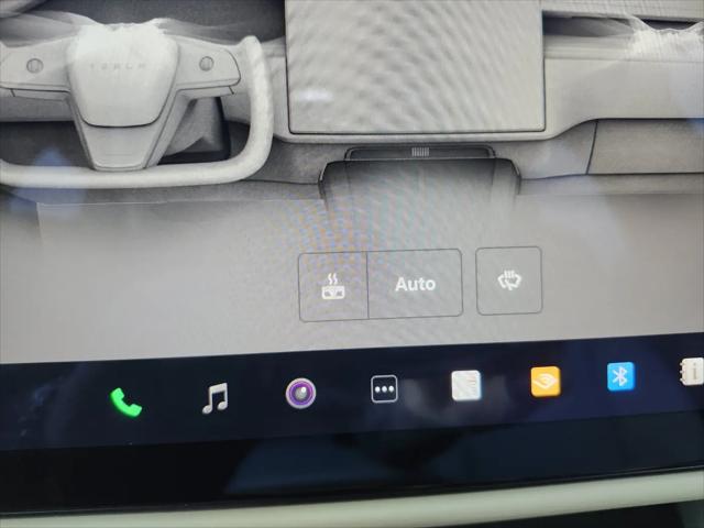 2023 Tesla Model X Standard Range