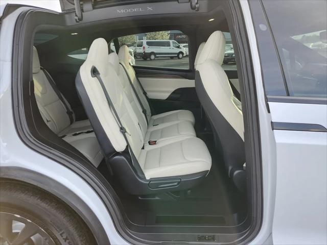2023 Tesla Model X Standard Range