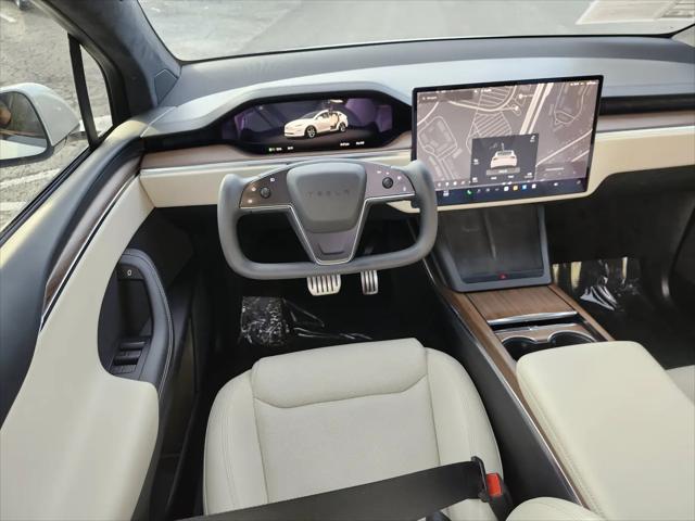 2023 Tesla Model X Standard Range