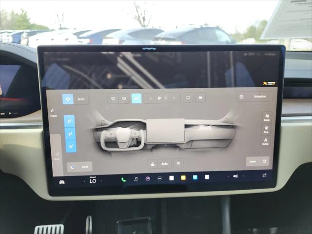2023 Tesla Model X Standard Range