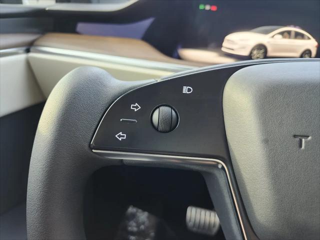 2023 Tesla Model X Standard Range