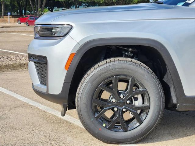 2026 Jeep Grand Cherokee L Altitude 4x2