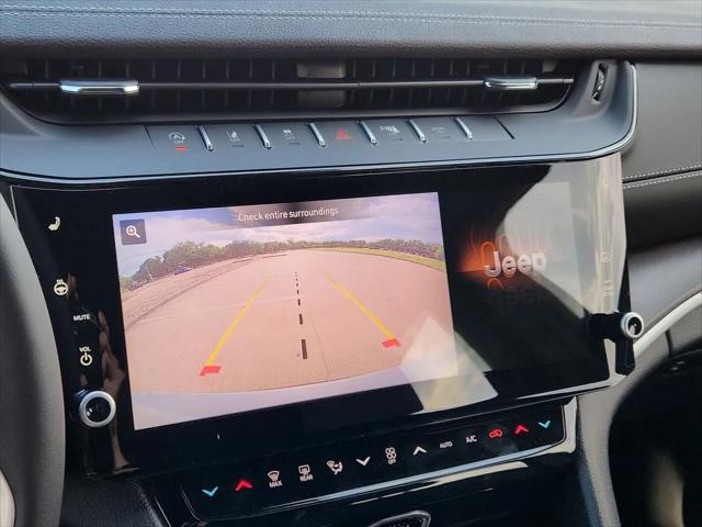 2026 Jeep Grand Cherokee L Altitude 4x2