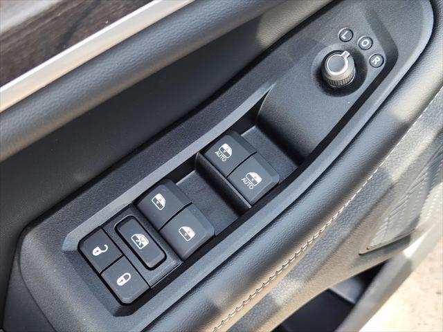 2026 Jeep Grand Cherokee L Altitude 4x2