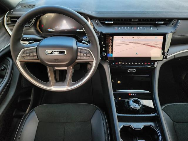 2026 Jeep Grand Cherokee L Altitude 4x2