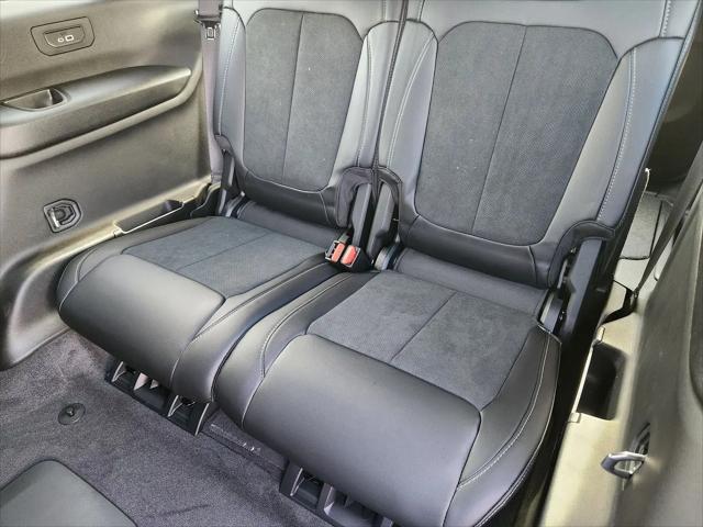 2026 Jeep Grand Cherokee L Altitude 4x2