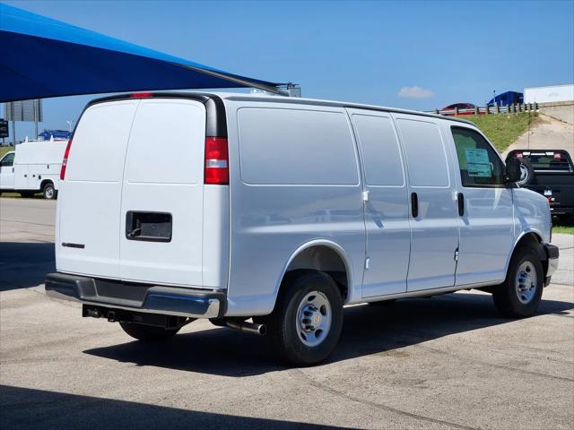2026 Chevrolet Express Cargo Van 2500 Regular Wheelbase, WT, RWD