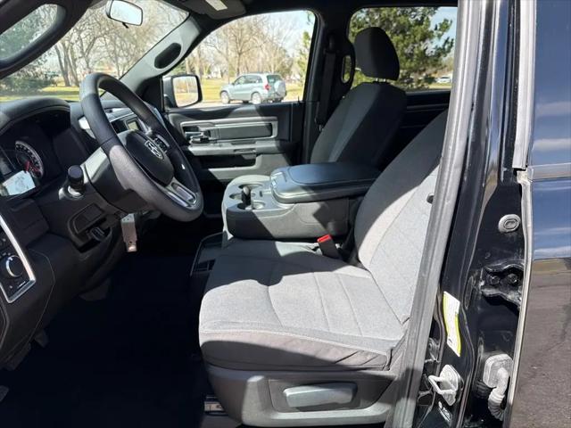 2024 Ram 1500 Classic Warlock Crew Cab 4x4 5'7" Box