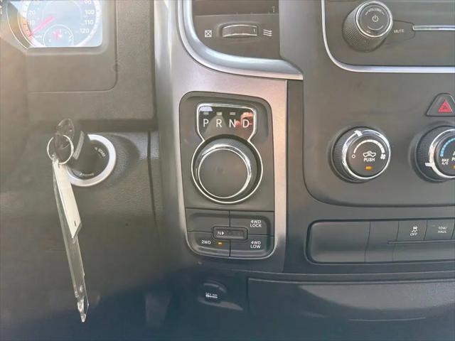 2024 Ram 1500 Classic Warlock Crew Cab 4x4 5'7" Box