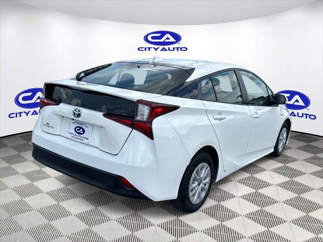 2022 Toyota Prius LE