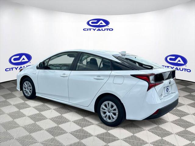2022 Toyota Prius LE