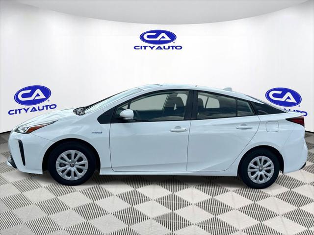 2022 Toyota Prius LE