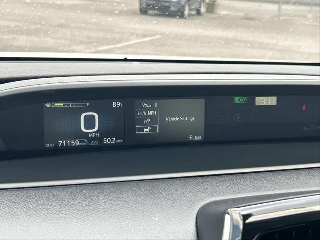 2022 Toyota Prius LE