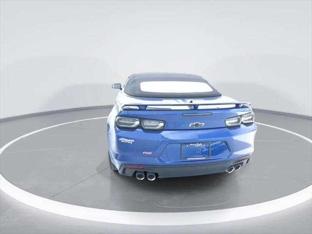 2022 Chevrolet Camaro RWD Convertible 2LT