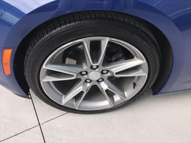 2022 Chevrolet Camaro RWD Convertible 2LT