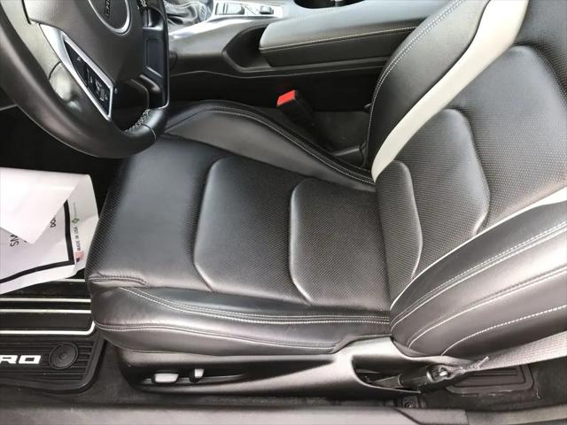 2022 Chevrolet Camaro RWD Convertible 2LT